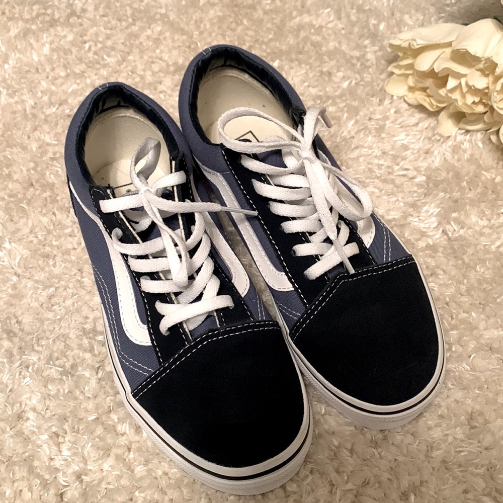 Vans old school navy blue and white skateboarding unisex sneakers